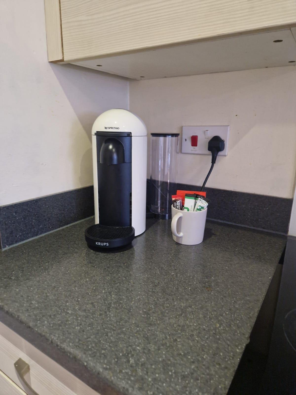 Stylish & Cosy 2Bed Retreat in Central Sheffield6